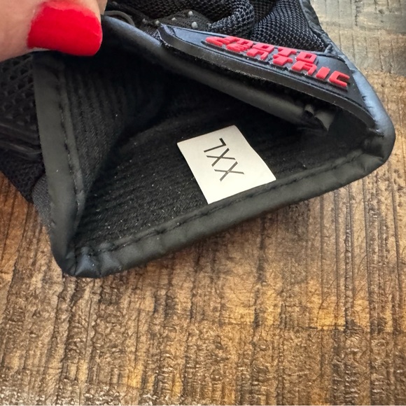 NWT Motorcycle Gloves for Men and Women, Full Finger Touchscreen XXL Red & Black - Picture 4 of 6